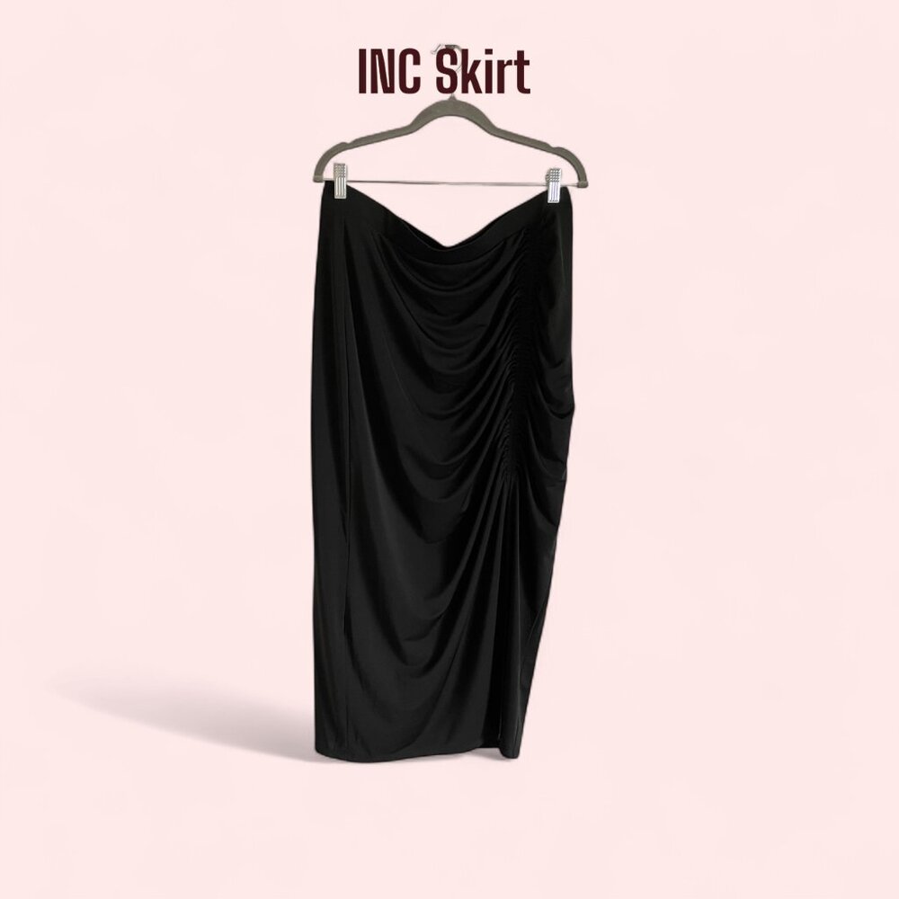 INC International Concepts Pull On Skirt XXL Black Side Slit Ruched EUC